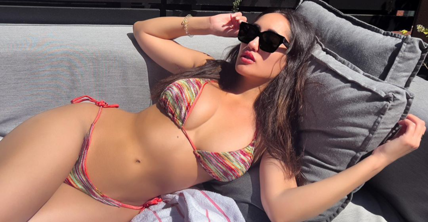 Chloe Amour Caught In My Stepaunt's Perverted Twist
